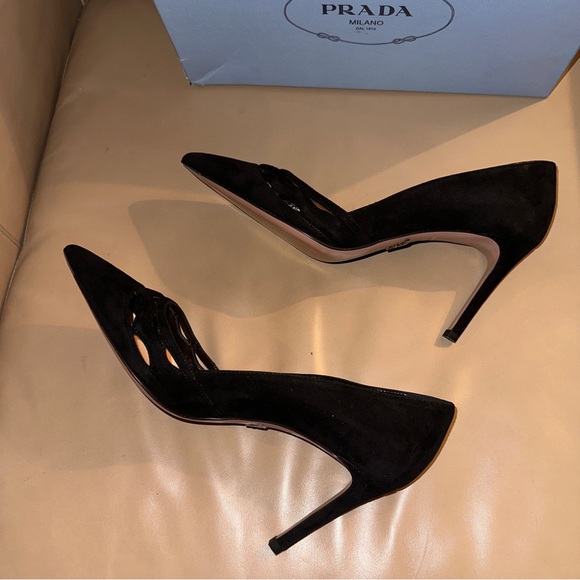 Prada Suede Nero Pointed Pumps Black Suede Wavy Cut 38.5 Kate Middleton’s Style - Picture 7 of 14